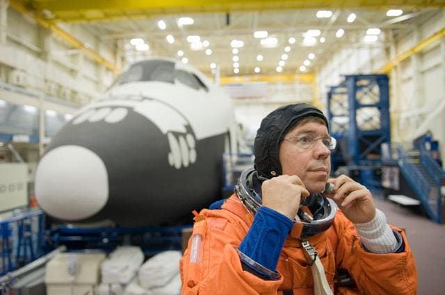 NASA image: STS-133 crew during CCTII PRL IN/EG 91020 training 