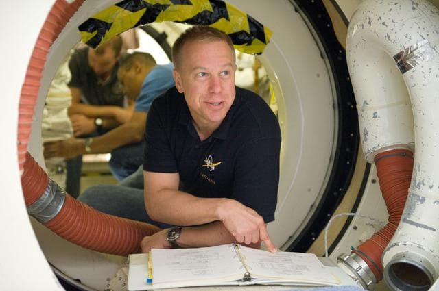 NASA image: STS-133 SMTF ISS EVA P/P 33105 Crew Training