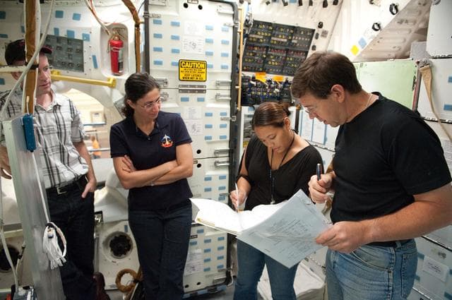 NASA image: STS-133 SMTF ISS EVA P/P 33105 Crew Training