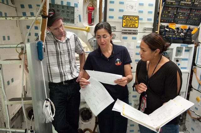 NASA image: STS-133 SMTF ISS EVA P/P 33105 Crew Training