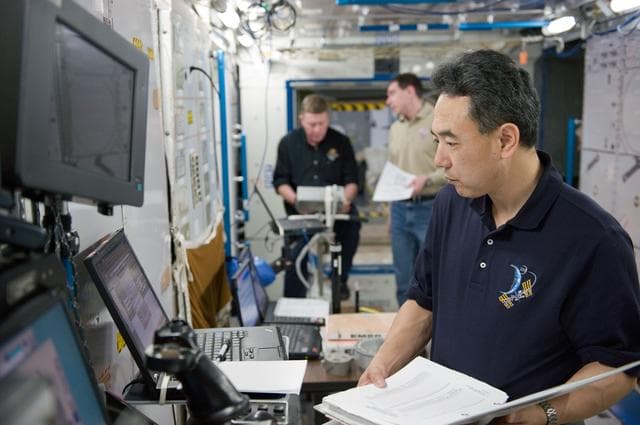 NASA image: Expedition 28 and Expedition 29 crew members during joint Rountine Ops AC training