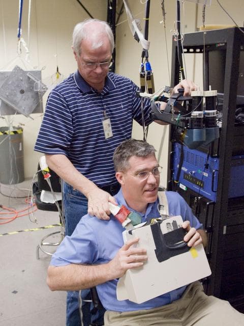 NASA image: STS-133 crew training in VR Lab with replacement crew member Steve Bowen  