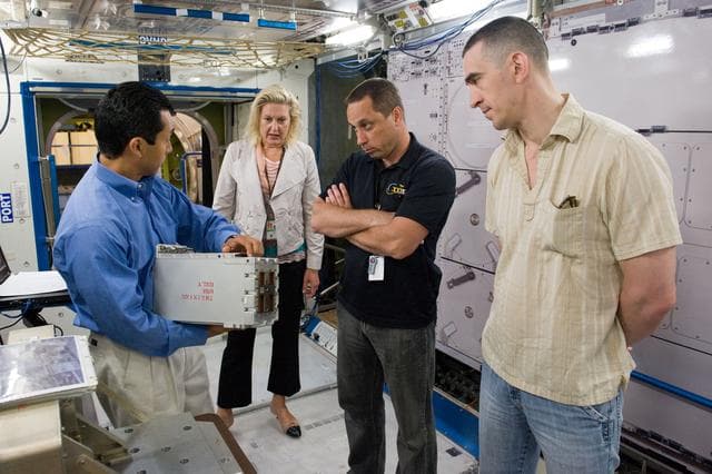 NASA image: Expedition 29 crew during OOM skills training in ISS mockups