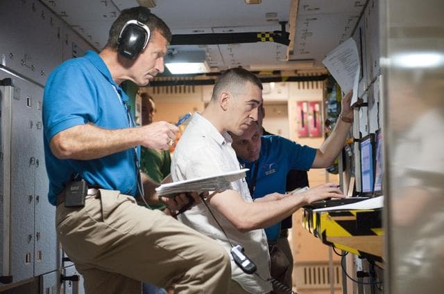NASA image: Expedition 29/30 Emergency Ops training in ISS mockups
