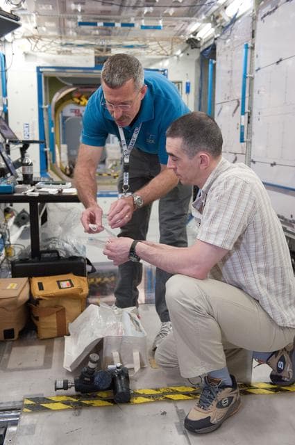 NASA image: Expedition 29/30 ISS Routine Ops training in ISS mockups