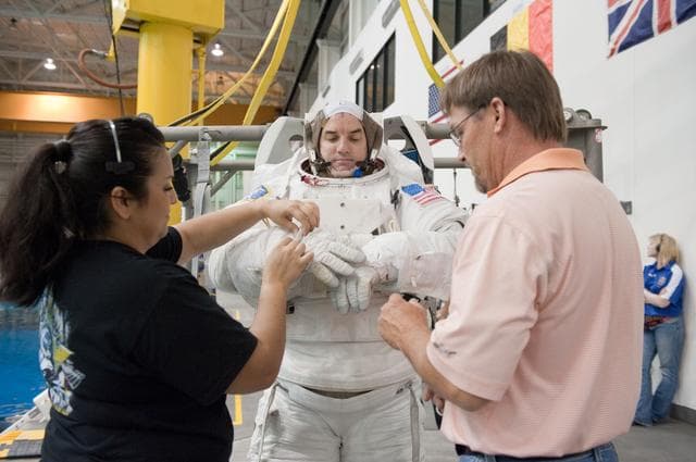 NASA image: Final space shuttle crew training session in the NBL