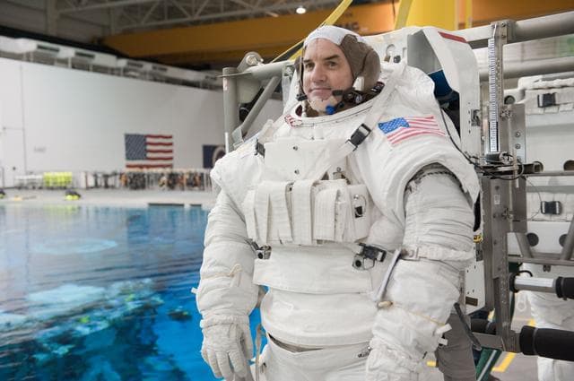 NASA image: Final space shuttle crew training session in the NBL