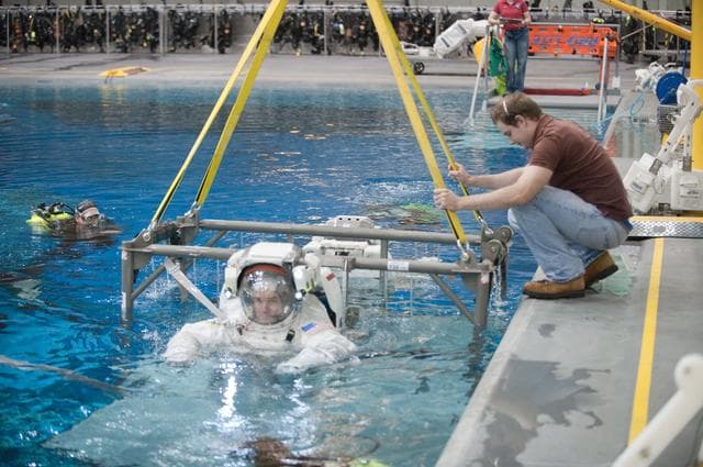 NASA image: Final space shuttle crew training session in the NBL