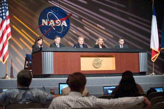 NASA image: STS-135 Press Conference