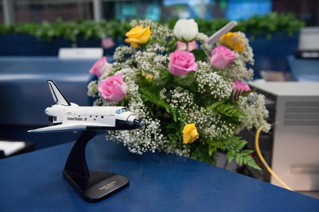 NASA image: STS-135 Flight Controllers on Console. Shift: SSP Orbit 1/ISS Orbit 2 EVA     