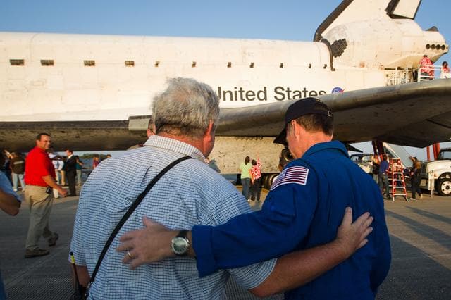 NASA image: STS_135_Landing