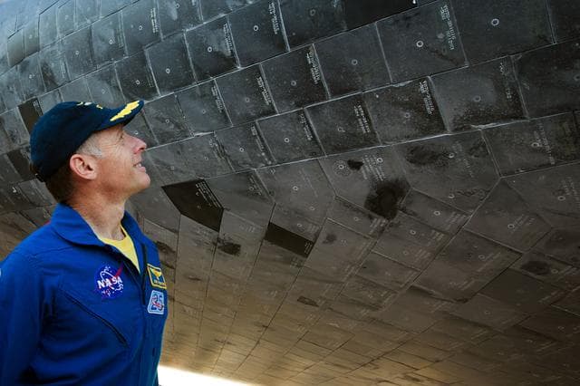 STS_135_Landing