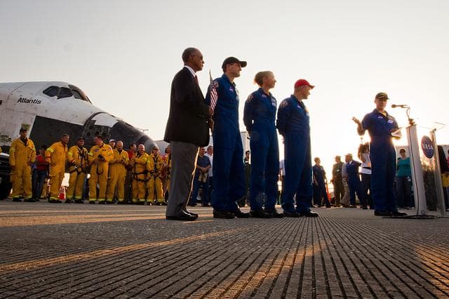 STS_135_Landing