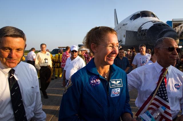 STS_135_Landing