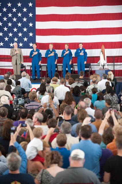 NASA image: STS-135 Crew Return
