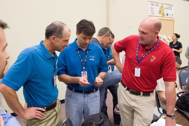 NASA image: Expedition 29/30 and Expedition 30/31 joint training sessions