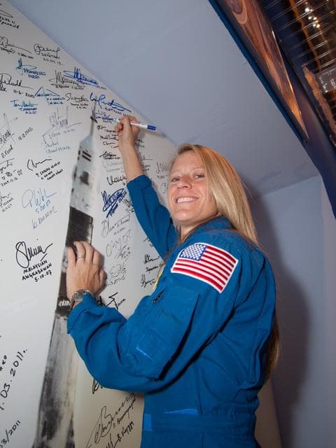 NASA image: jsc2013e048424
