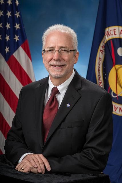 NASA image: PHOTO DATE: 12-17-15.LOCATION: Bldg. 8, Room 183 - Photo Studio.SUBJECT: Official NASA executive portrait of JSC Deputy Center Director, Mark Geyer..PHOTOGRAPHER: BILL STAFFORD