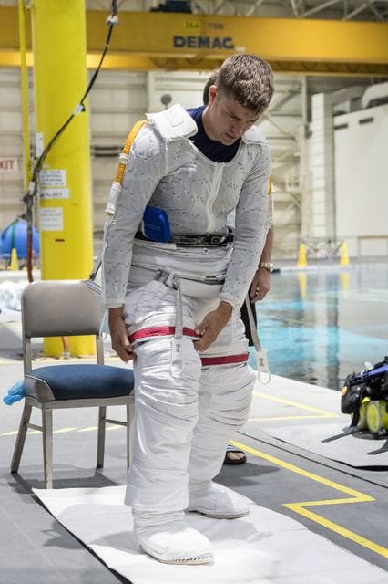 NASA image: 2017 ASCAN class members during ASCAN EVQ1 (Red Team) Training