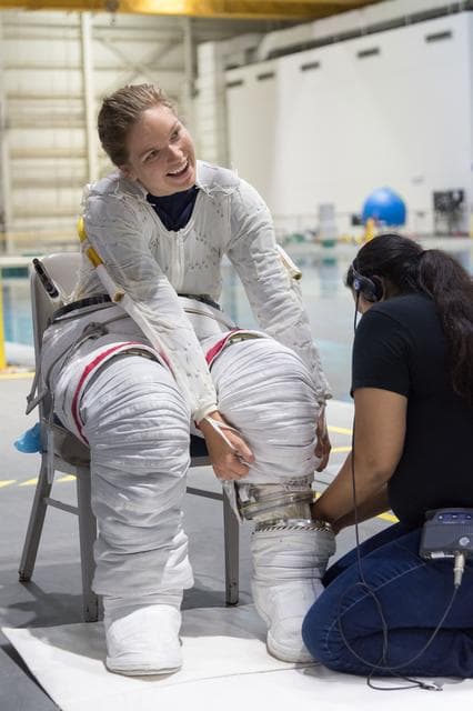 NASA image: 2017 ASCAN class members during ASCAN EVQ1 (Red Team) Training