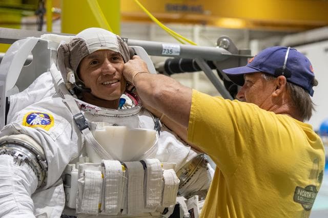 NASA image: 2017 ASCAN class members during ASCAN EVQ1 (Red Team) Training