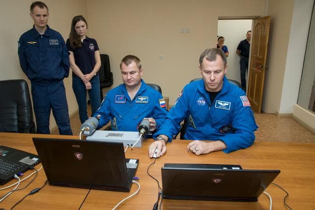 NASA image: Expedition 57 Preflight