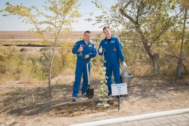 NASA image: Expedition 57 Preflight