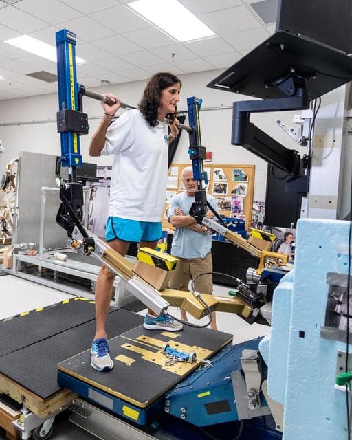 NASA image: CCP Astronauts - Advanced Resistive Exercise Device (ARED) PT #2