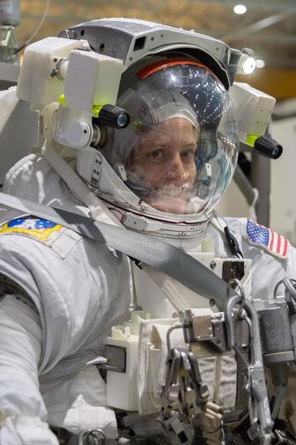 NASA image: 2017 ASCAN class members during ASCAN EVQ NBL 3 training