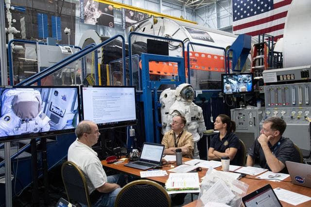 NASA image: Commercial Crew Program Astronaut Training - Mike Fincke, Nicole