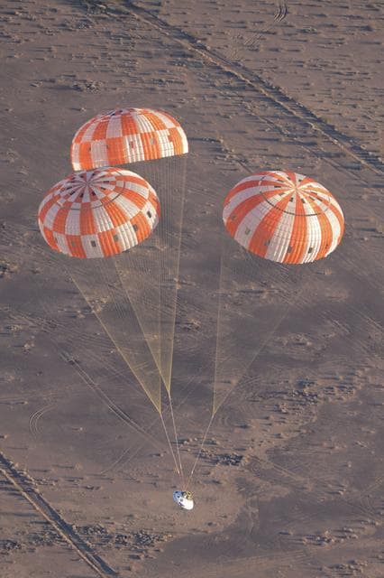 NASA image: CPAS PTV Drop 12-20-12
