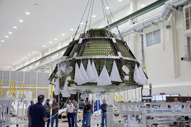 NASA image: KSC-313D-0153_026