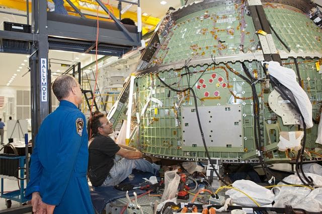 NASA image: KSC-313D-0155_048