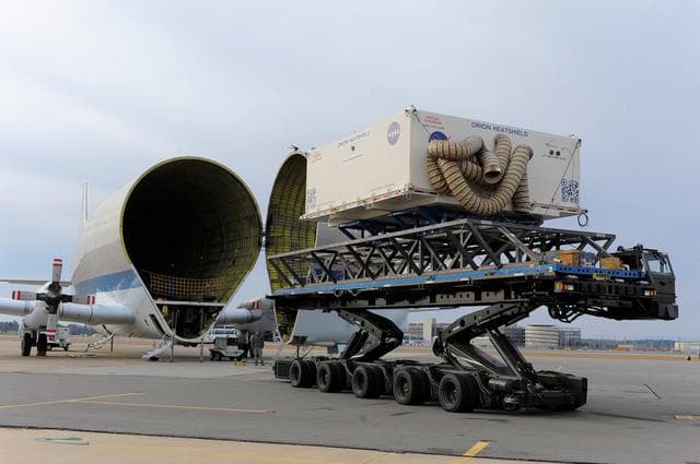 NASA image: Orion Heat Shield Transported by Super Guppy to KSC