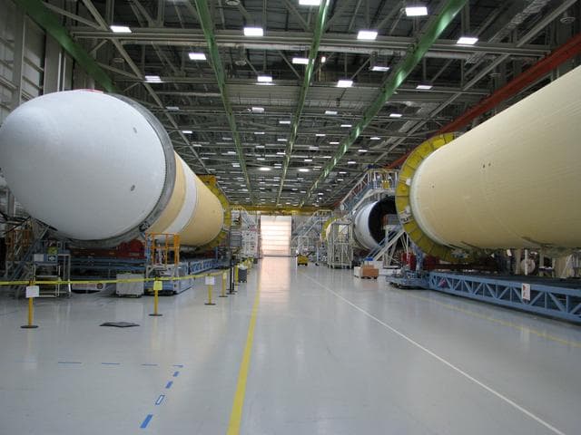 Delta IV Heavy Assembly