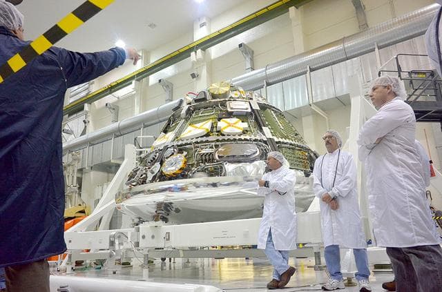 NASA image: Orion Weight and Center of Gravity Test
