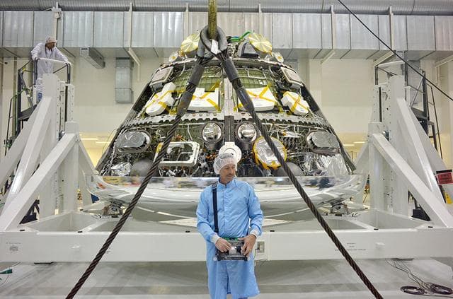 NASA image: Orion Weight and Center of Gravity Test