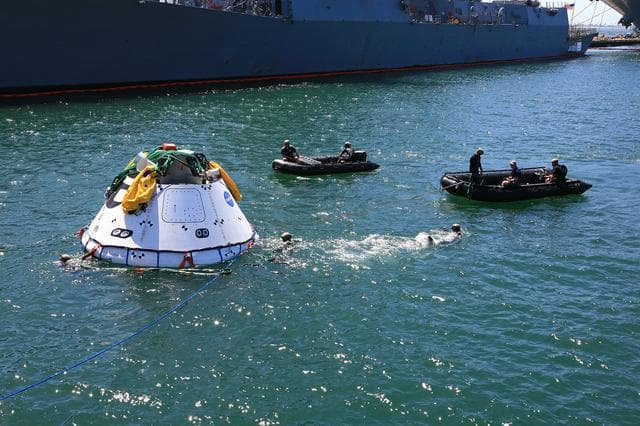NASA image: Orion Underway Recovery Tests 3 & 4