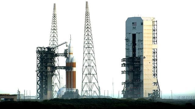 NASA image: Orion, Delta IV Heavy at SLC-37