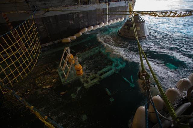 NASA image: Orion Underway Recovery Test 5 (URT-5)
