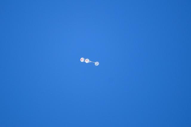 NASA image: Orion's parachutes measure up in high pressure test
