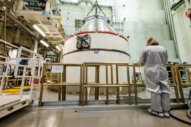 NASA image: Orion ready for fueling