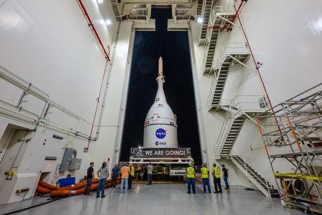 NASA image: Preparing Orion for transport