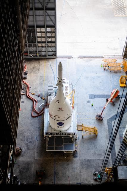 NASA image: Orion arrives at the VAB