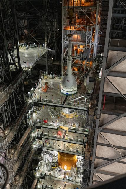 NASA image: Artemis I Orion / SLS stack complete