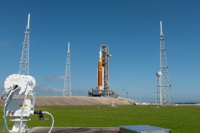 NASA image: Artemis I on the launch pad