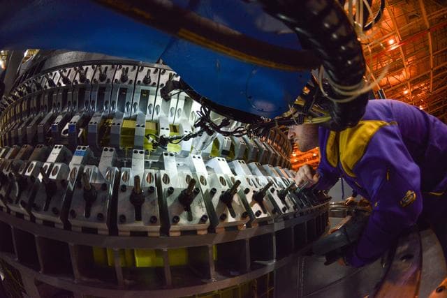 NASA image: Engineers Mark Completion of Orion’s Pressure Vessel