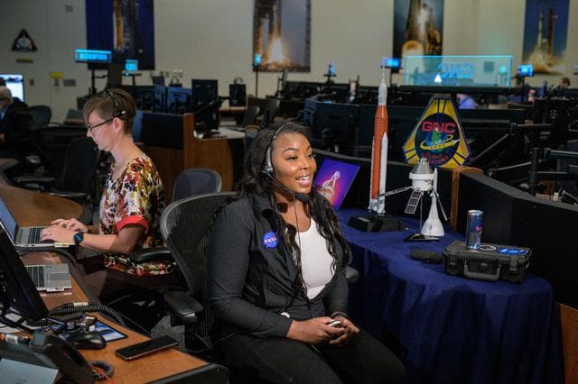 NASA image: Flight Day 16: Mission Control during Distant Retrograde Departure