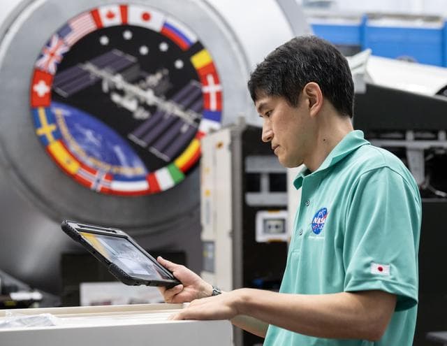 NASA image: Crew-10 astronauts Anne McClain, Nichole Ayers, Takuya Onishi, and Jonny Kim during Crew-10 and 73s Routine Operations MS2 training