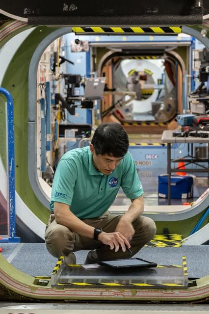 NASA image: Crew-10 astronauts Anne McClain, Nichole Ayers, Takuya Onishi, and Jonny Kim during Crew-10 and 73s Routine Operations MS2 training